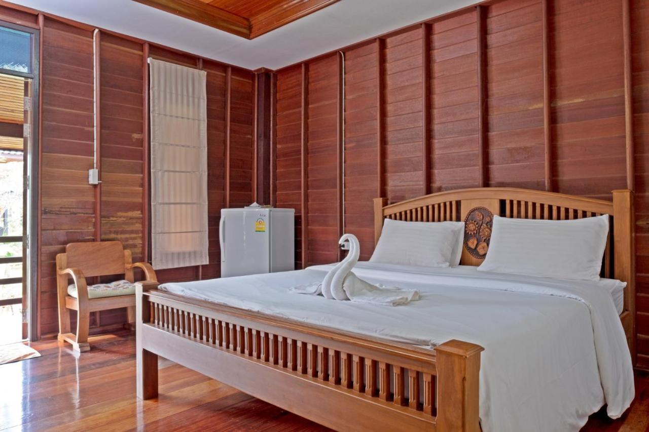 Home At Chan Resort Chao Lao Beach Exterior foto