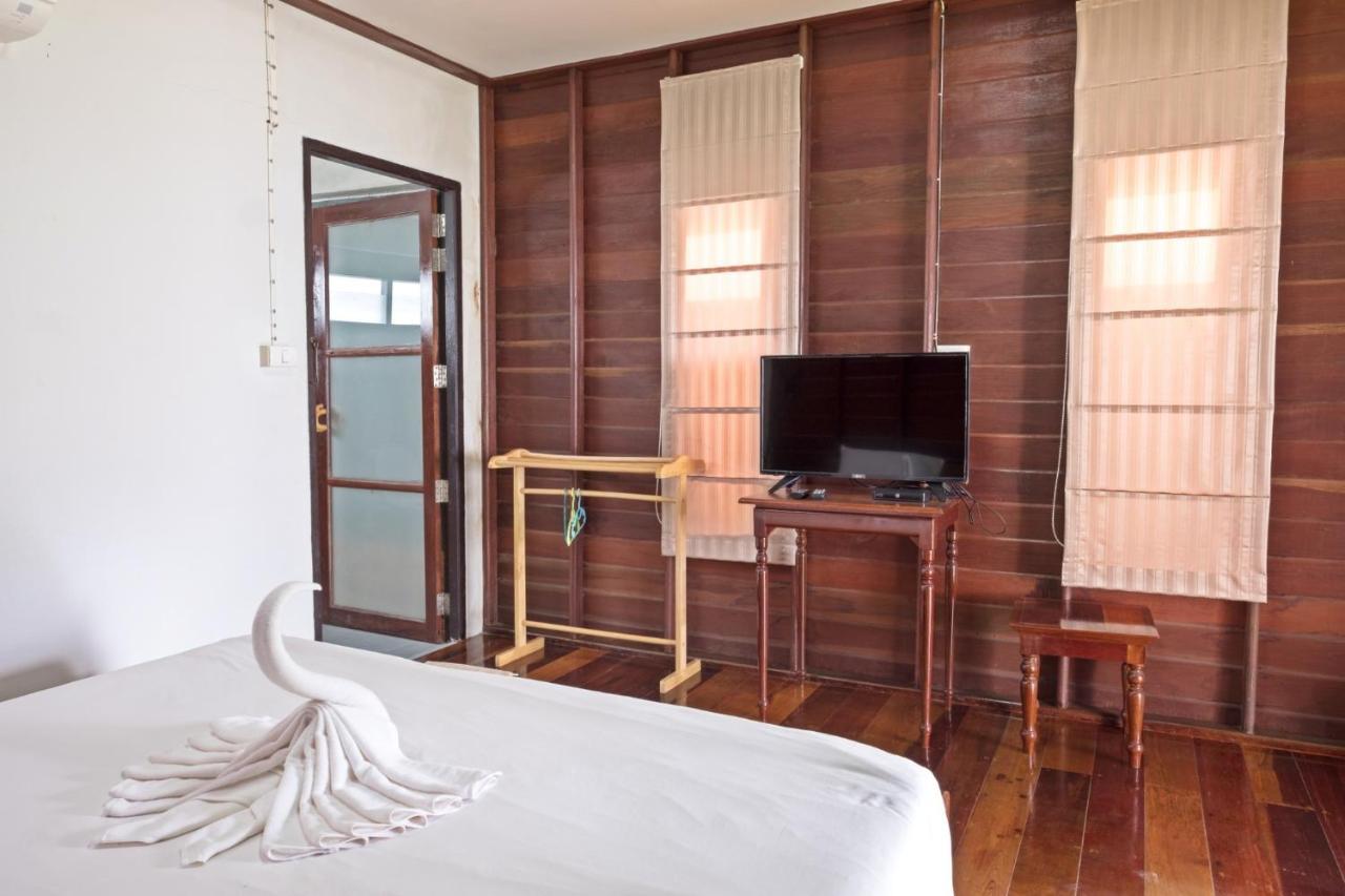 Home At Chan Resort Chao Lao Beach Exterior foto